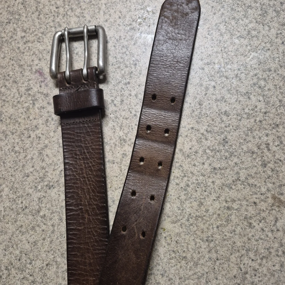 Classic Dark Brown Leather Belt